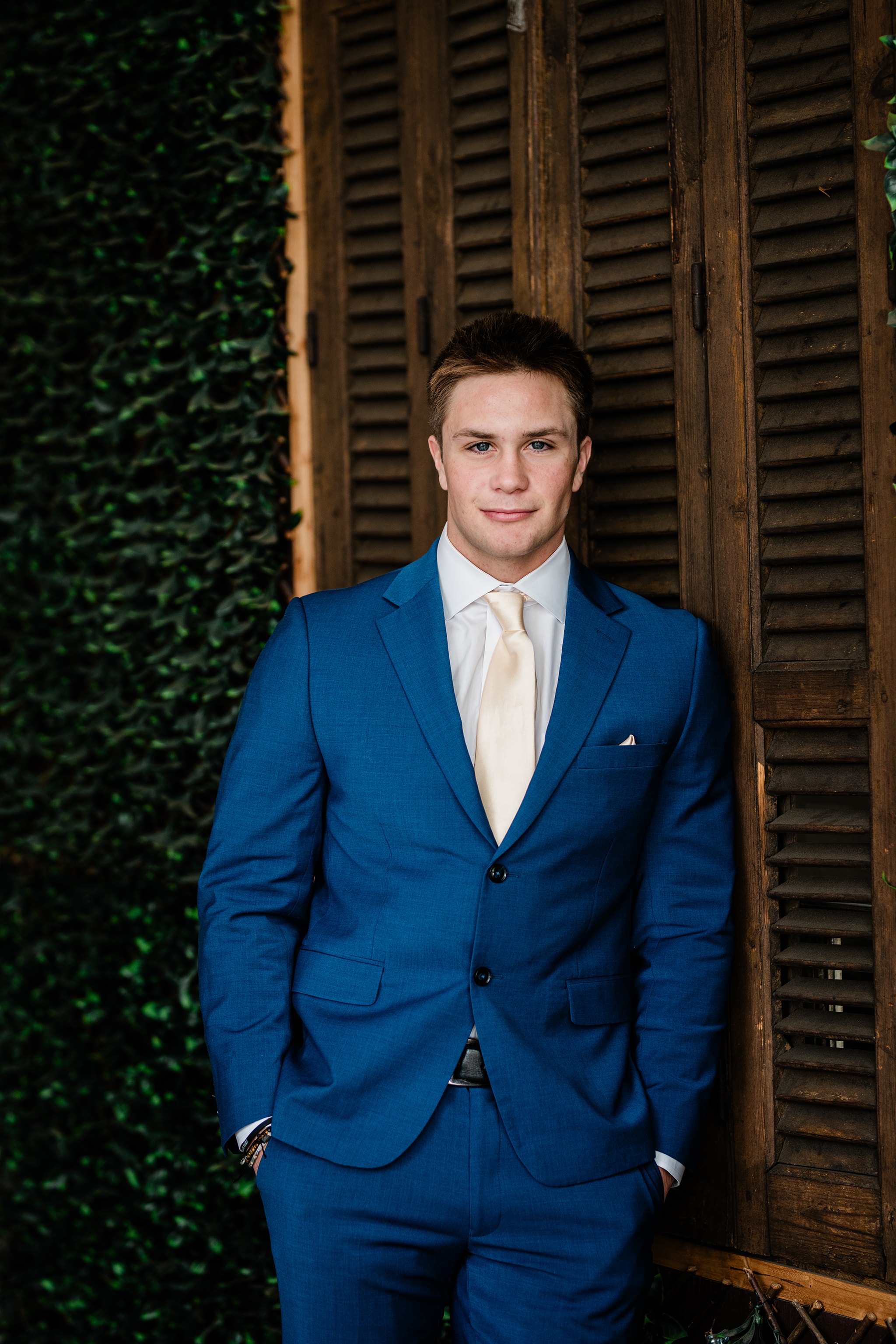 Eagle Idaho senior photographer — young man formal portrait outdoors